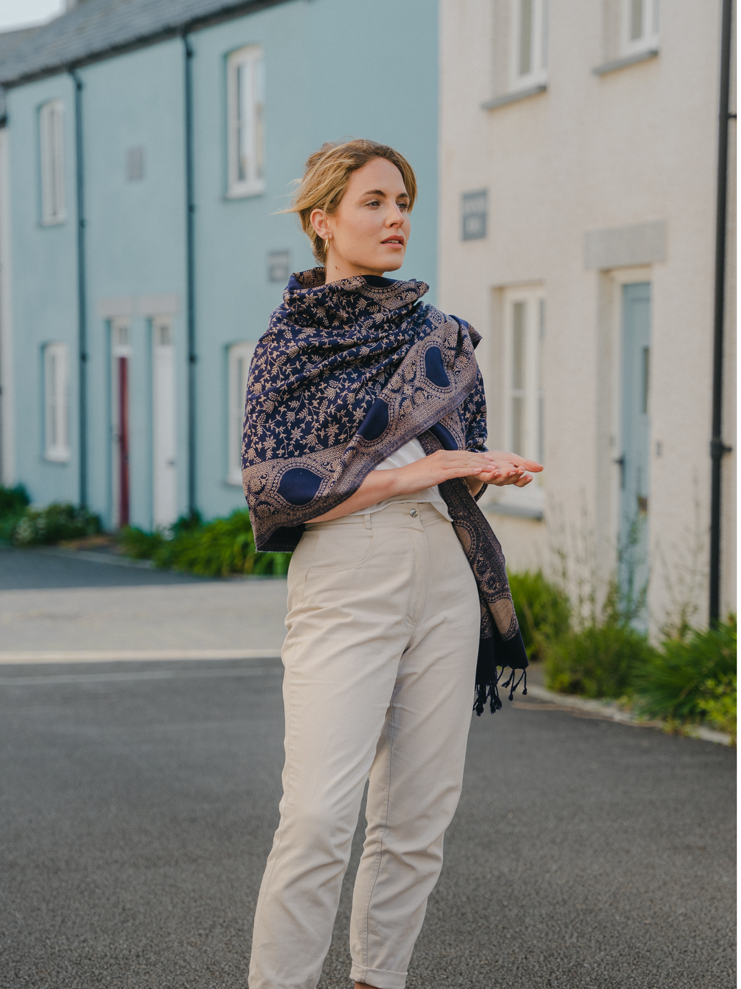 Lilafarbener Schal aus Wollmischung „Simran“