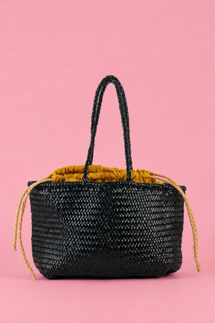 Amora with mustard insert