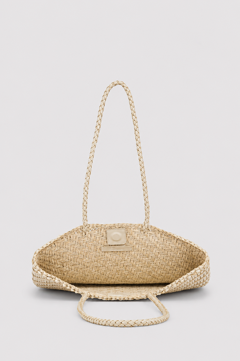 Rhia- Ivory