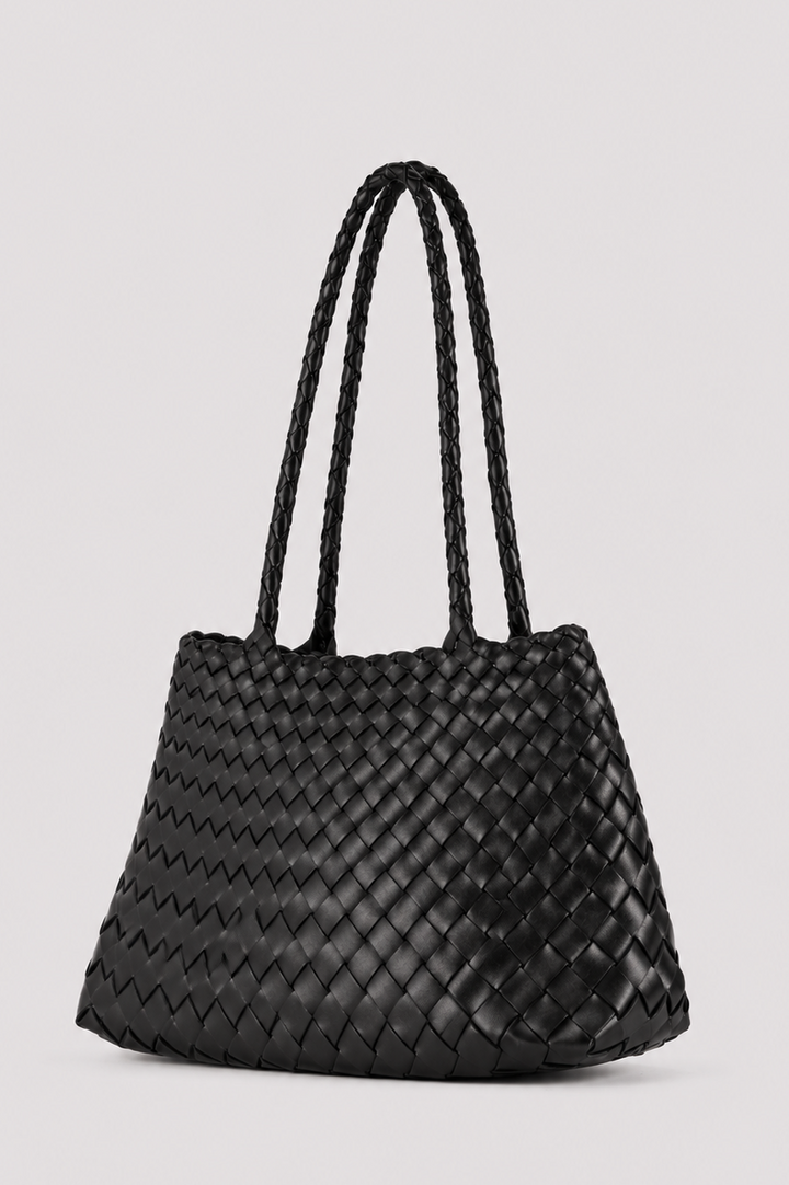 Selina- Black