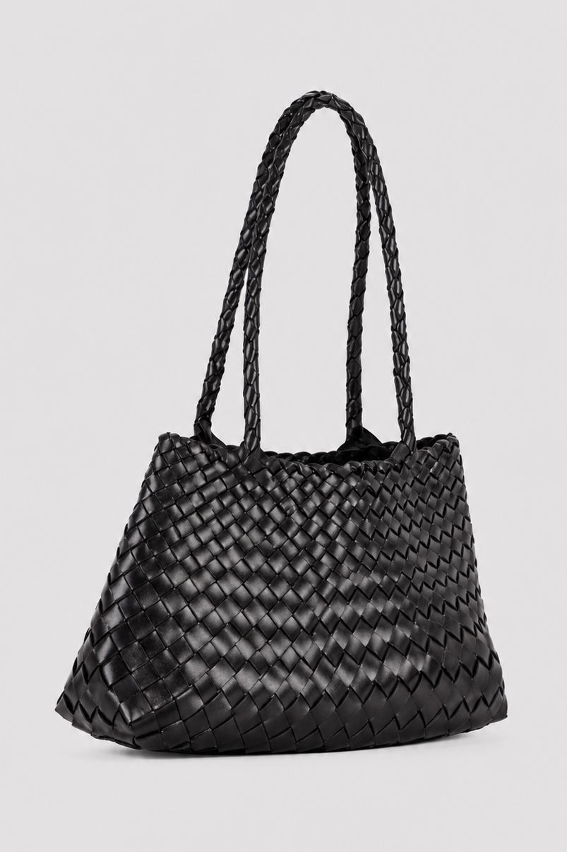 Selina- Black