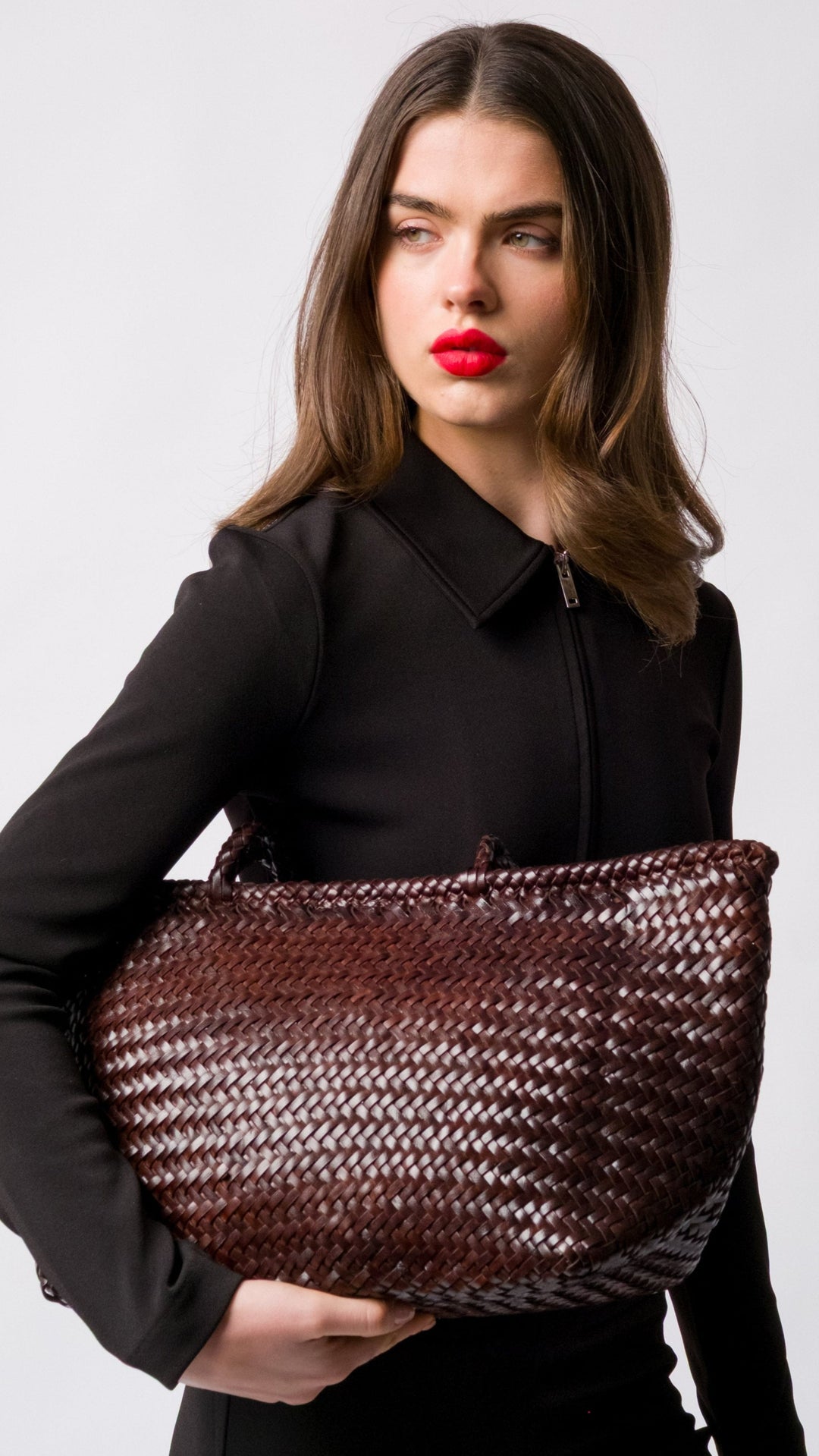 Amora woven leather bag -Espresso- PRE ORDER