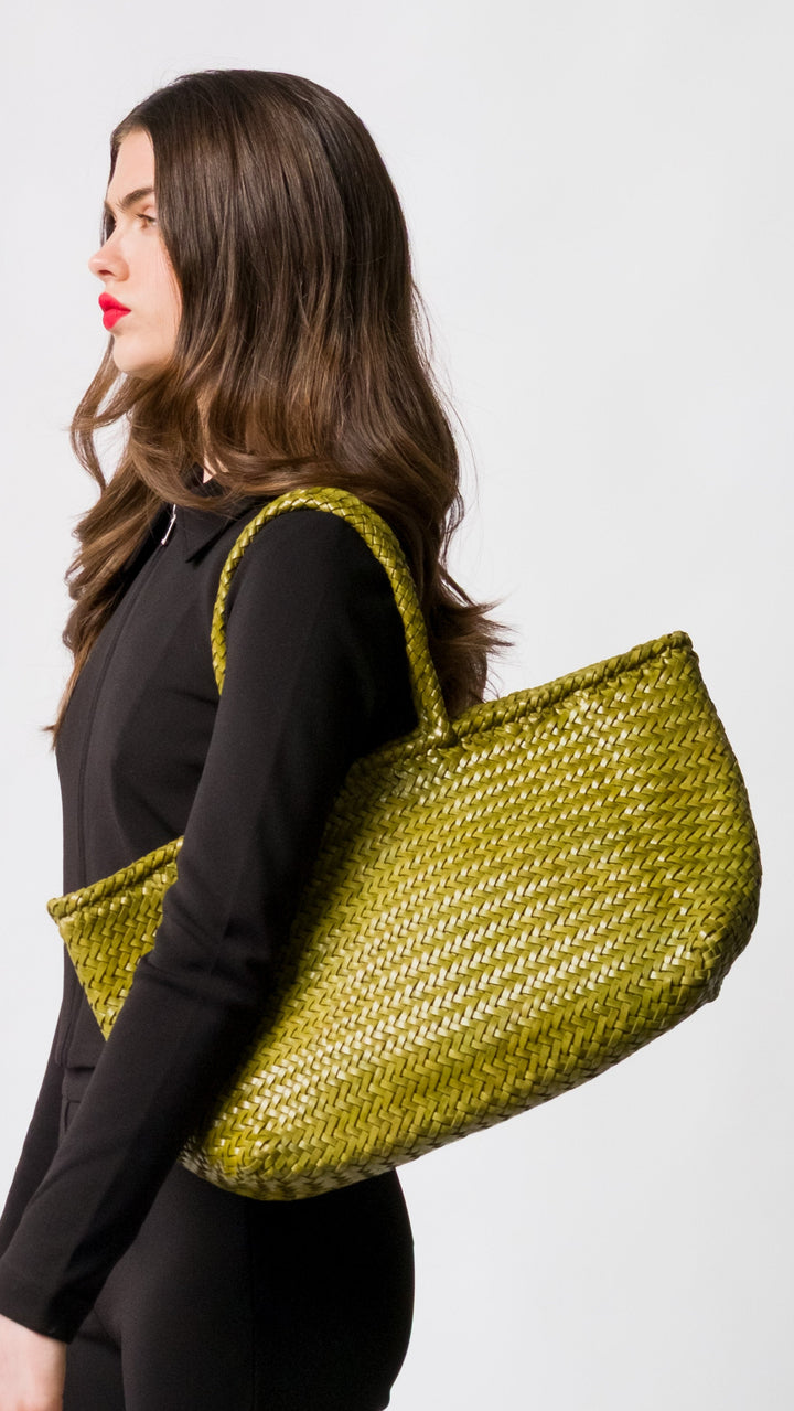 Amora woven leather bag