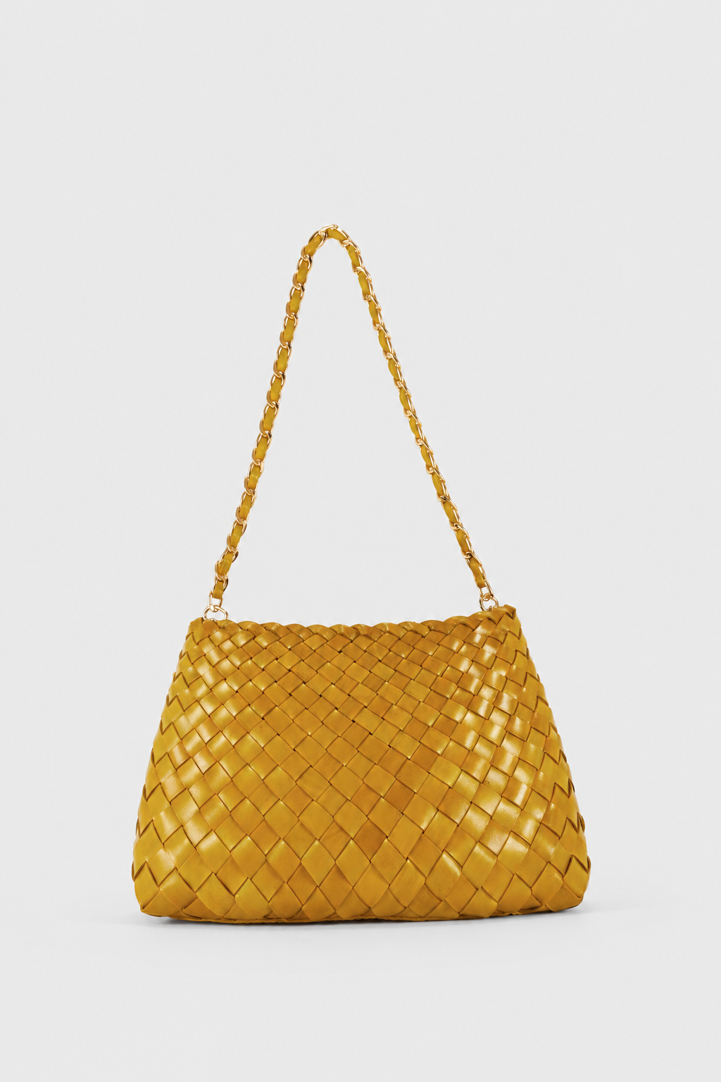 Selina Compact