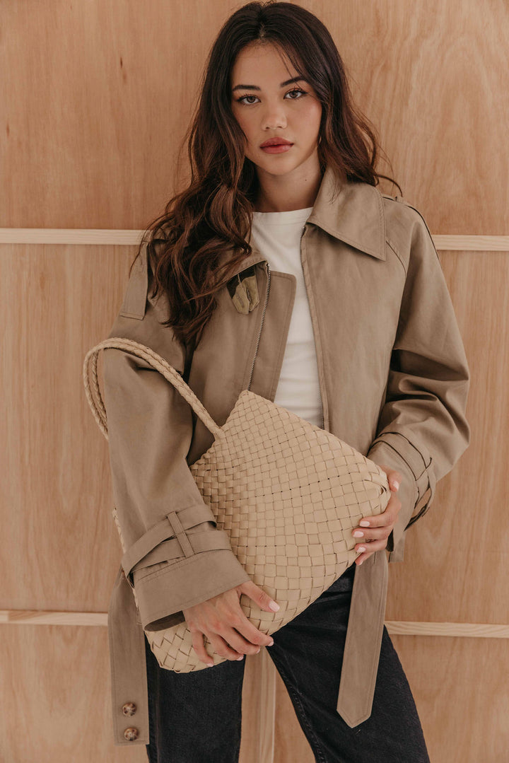 Selina with a woven base - Butter Yellow
