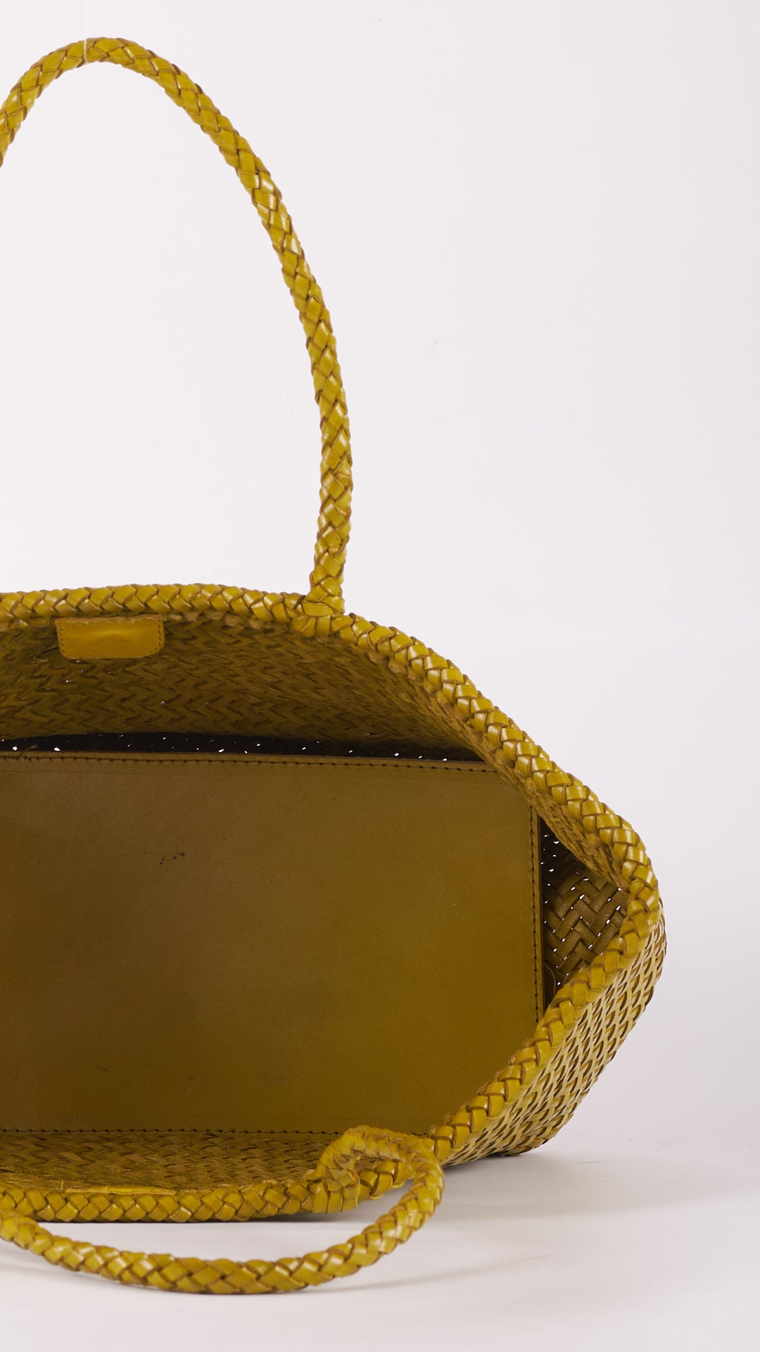 Amora woven leather bag